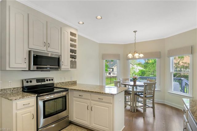 11146 Olde Towne PL, Smithfield, VA 23430