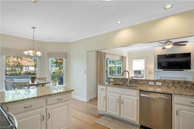 11146 Olde Towne PL, Smithfield, VA 23430