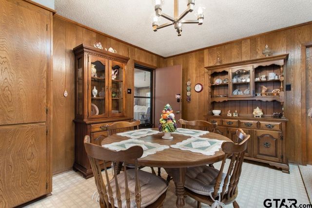 21187 Kristen Dr, Chandler, TX 75758