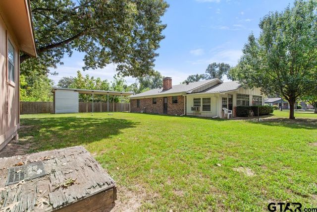21187 Kristen Dr, Chandler, TX 75758