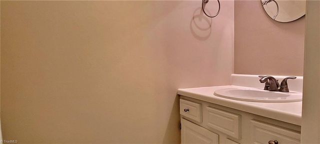 203 Lamplighter Circle, Winston-salem, NC 27104