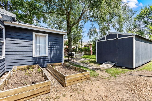 109 Holderrieth Boulevard, Tomball, TX 77375