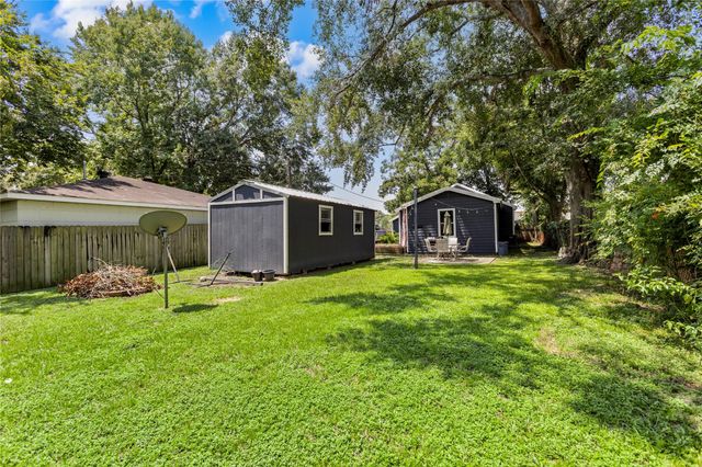 109 Holderrieth Boulevard, Tomball, TX 77375