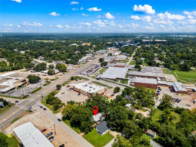 109 Holderrieth Boulevard, Tomball, TX 77375