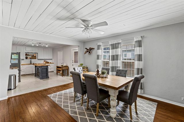 109 Holderrieth Boulevard, Tomball, TX 77375