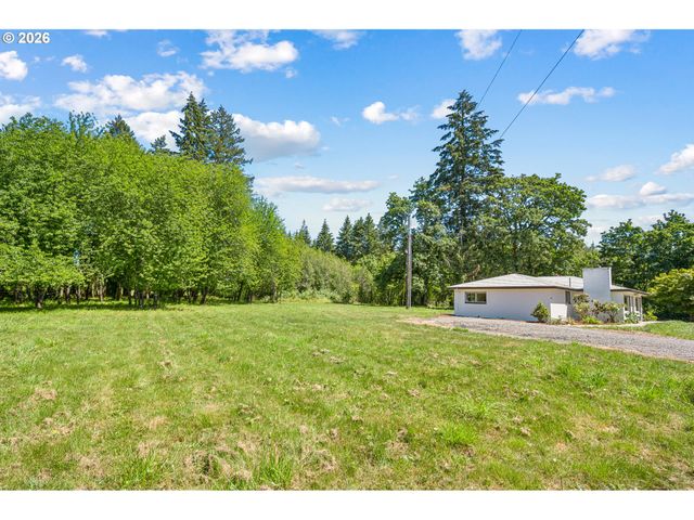 23380 Se HOWLETT Rd, Eagle Creek, OR 97022