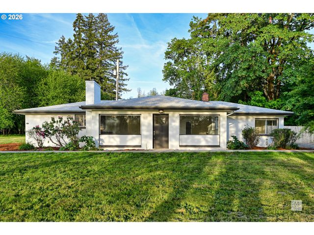 23380 Se HOWLETT Rd, Eagle Creek, OR 97022