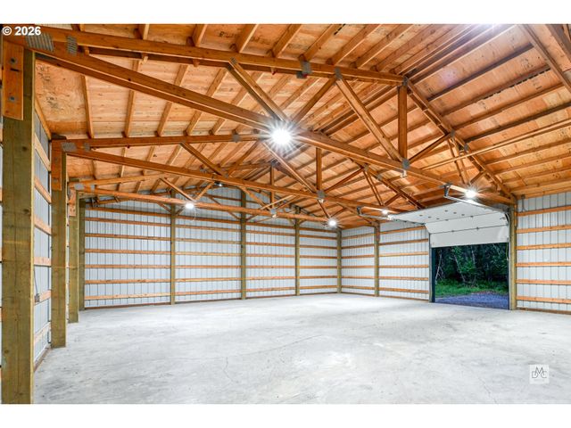 23380 Se HOWLETT Rd, Eagle Creek, OR 97022