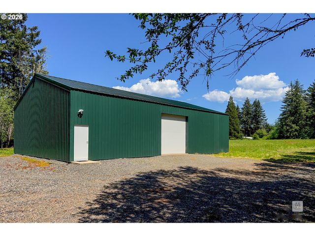 23380 Se HOWLETT Rd, Eagle Creek, OR 97022