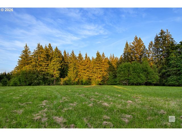 23380 Se HOWLETT Rd, Eagle Creek, OR 97022