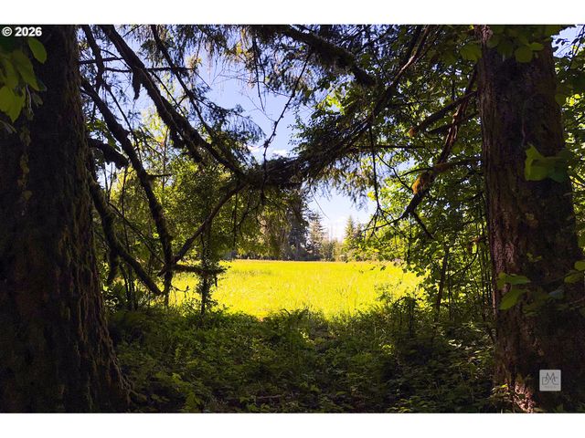 23380 Se HOWLETT Rd, Eagle Creek, OR 97022