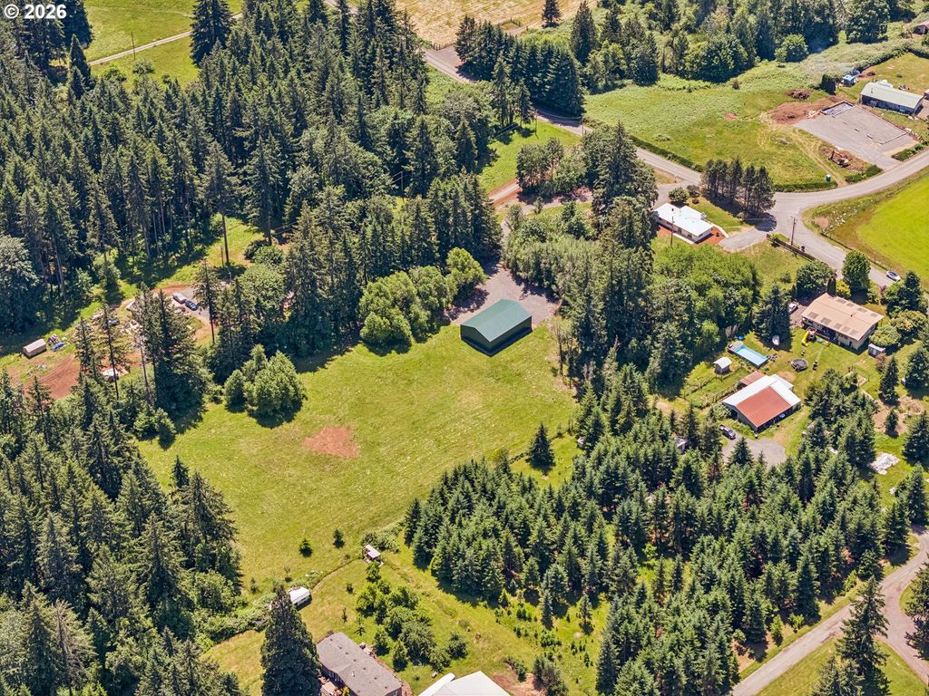 23380 Se HOWLETT Rd, Eagle Creek, OR 97022