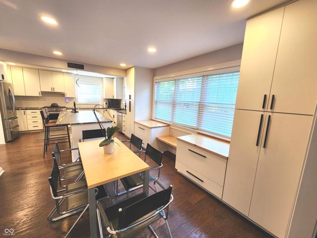 6167 Guilford Avenue, Indianapolis, IN 46220
