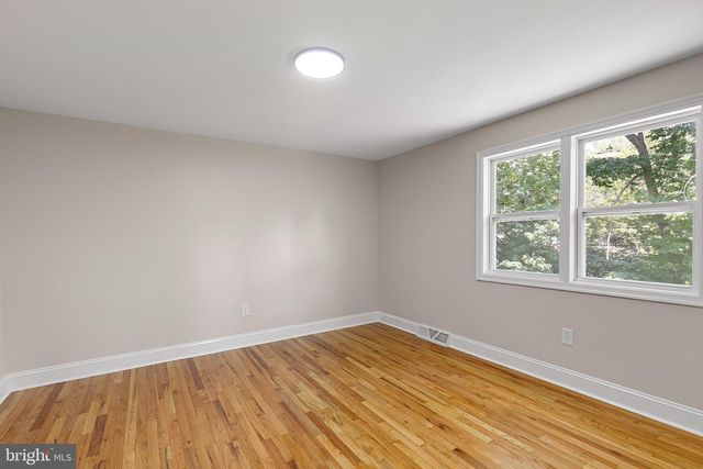 3 WHITE OAK RD, Wilmington, DE 19809