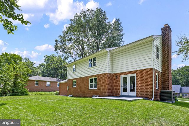 3 WHITE OAK RD, Wilmington, DE 19809