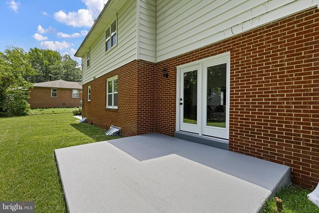 3 WHITE OAK RD, Wilmington, DE 19809