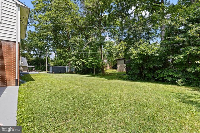 3 WHITE OAK RD, Wilmington, DE 19809