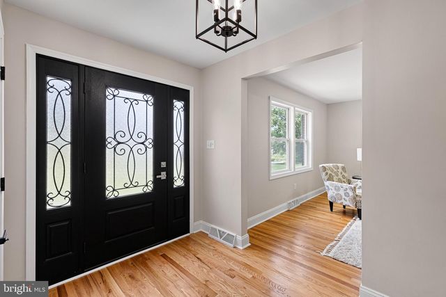 3 WHITE OAK RD, Wilmington, DE 19809