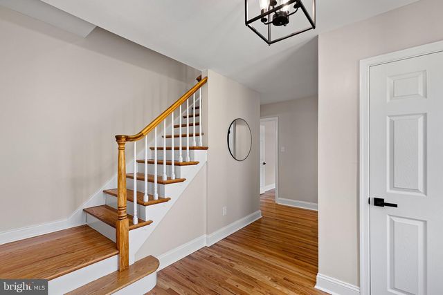 3 WHITE OAK RD, Wilmington, DE 19809
