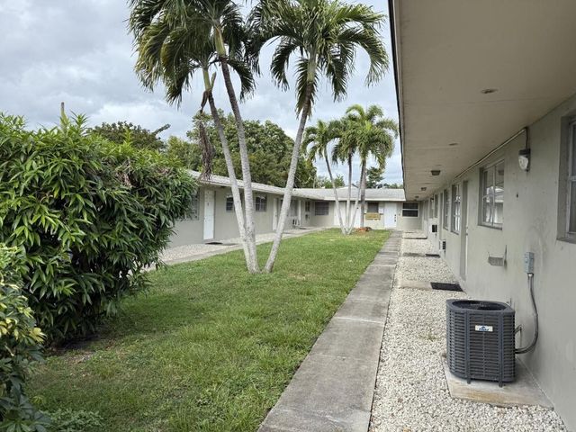 2641 Polk Street 11, Hollywood, FL 33020