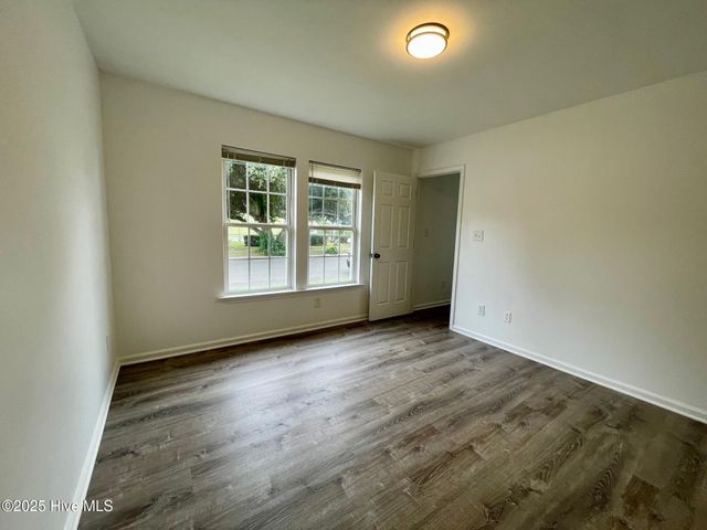 1202 S 8th Street, Wilmington, NC 28401