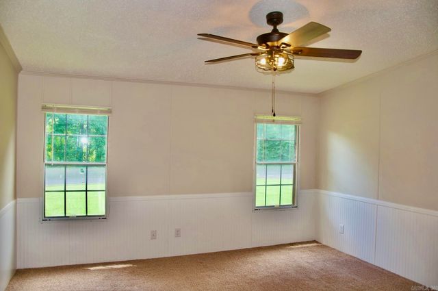 1516 Treasure Isle Rd, Hot Springs, AR 71913