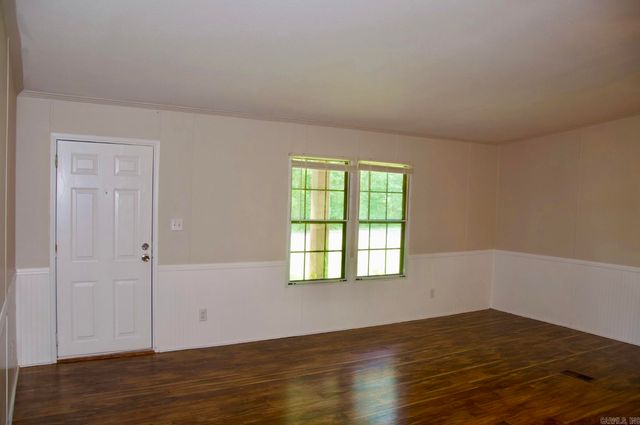 1516 Treasure Isle Rd, Hot Springs, AR 71913