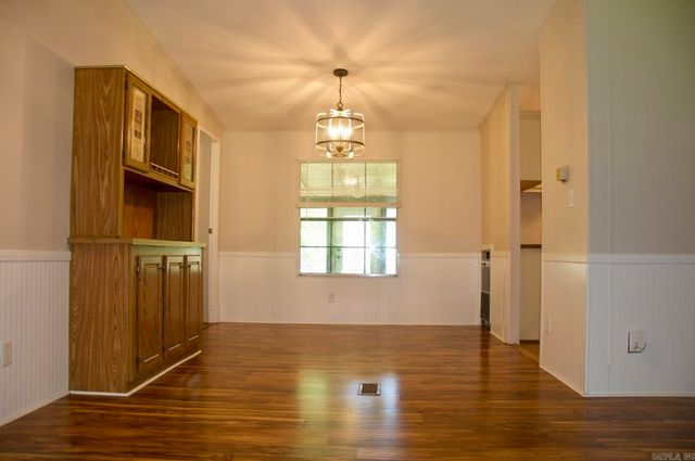 1516 Treasure Isle Rd, Hot Springs, AR 71913