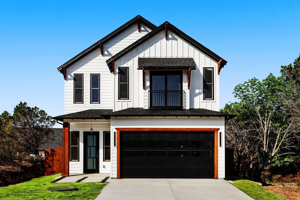 5610 Barkridge Drive 9, Granbury, TX 76048