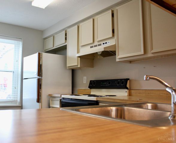 2806 Millbank Row, Lebanon, OH 45039