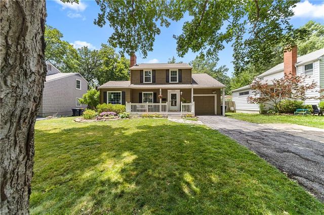 7632 Oak Street, Kansas City, MO 64114