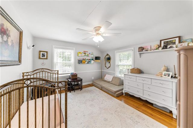 7632 Oak Street, Kansas City, MO 64114
