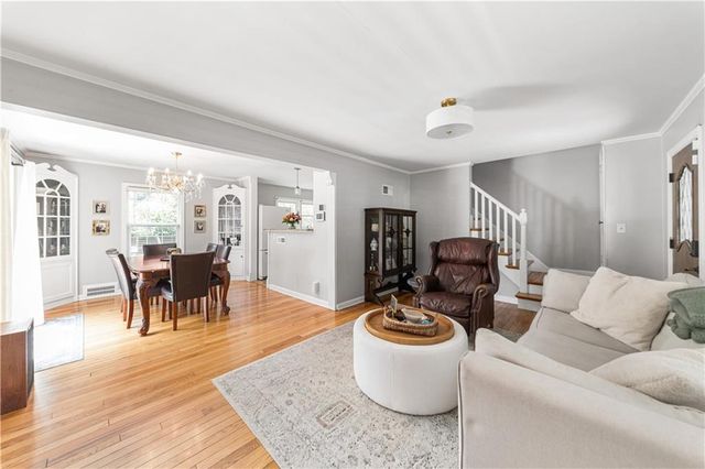 7632 Oak Street, Kansas City, MO 64114