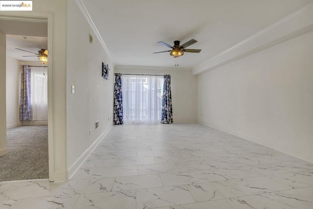 1515 14th AVE APT 302, Oakland, CA 94606