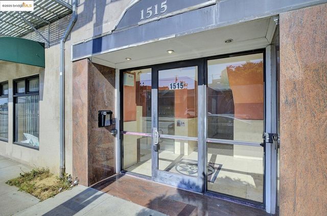 1515 14th AVE APT 302, Oakland, CA 94606