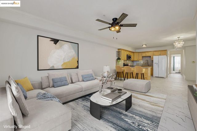 1515 14th AVE APT 302, Oakland, CA 94606