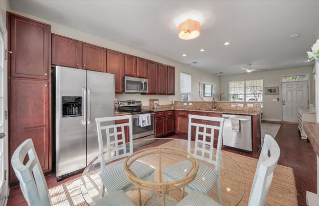 5040 Wapiti Way, Hollywood, SC 29449