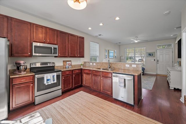 5040 Wapiti Way, Hollywood, SC 29449