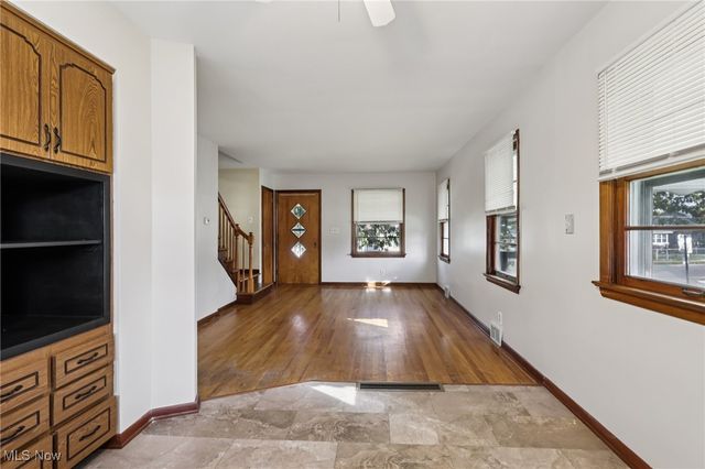 2780 Cory Avenue, Akron, OH 44314