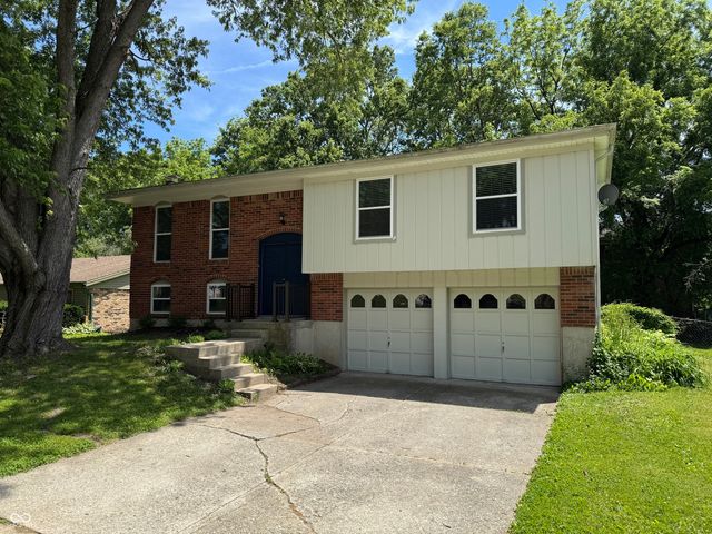 7717 Cambridge Drive, Fishers, IN 46038