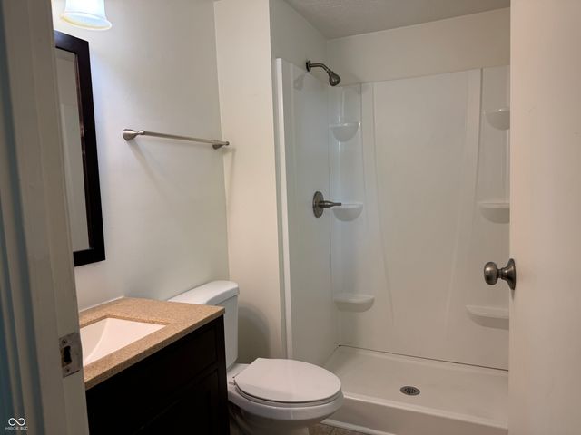 7717 Cambridge Drive, Fishers, IN 46038