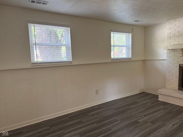 7717 Cambridge Drive, Fishers, IN 46038
