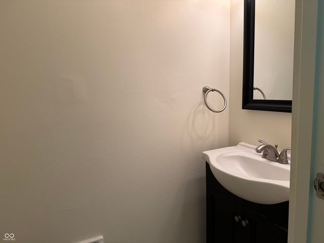7717 Cambridge Drive, Fishers, IN 46038