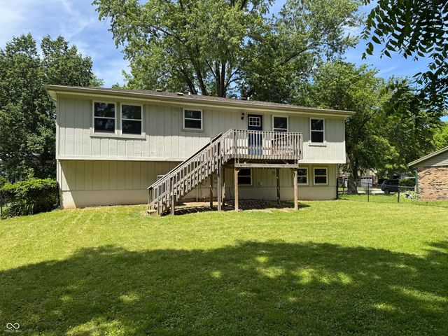 7717 Cambridge Drive, Fishers, IN 46038