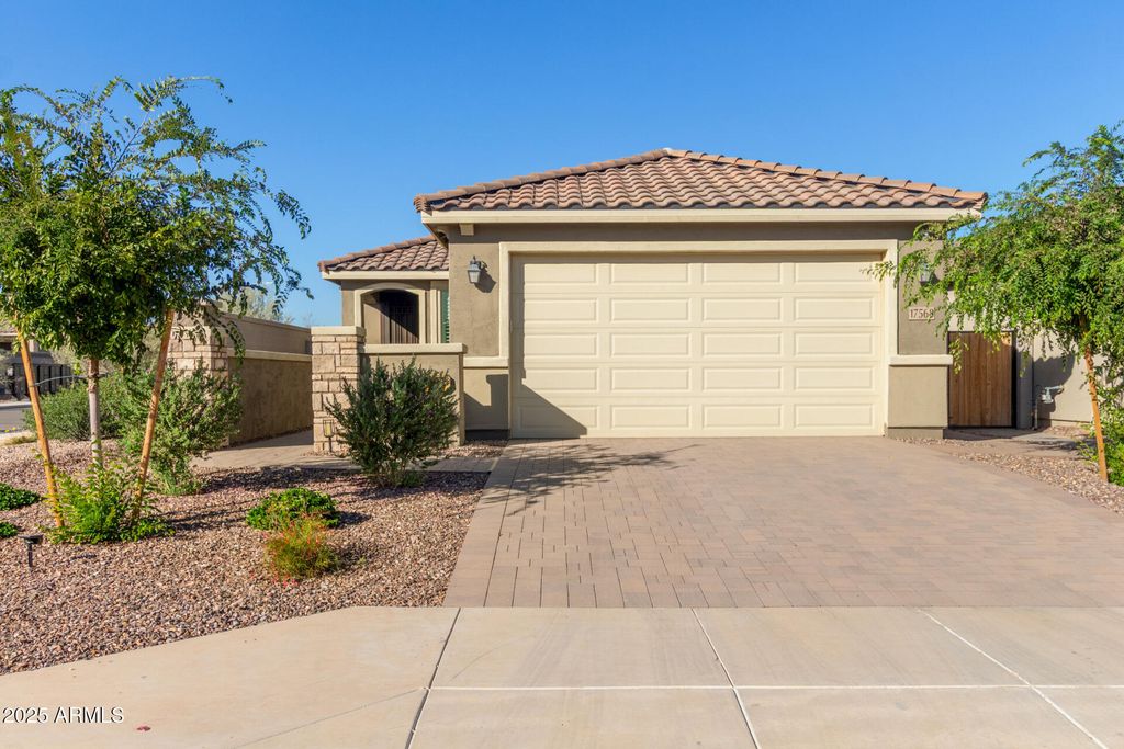 17568 W MISSOURI Avenue, Litchfield Park, AZ 85340