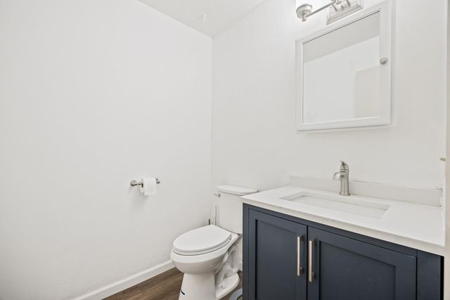 897 Greenfield Avenue, Hanford, CA 93230