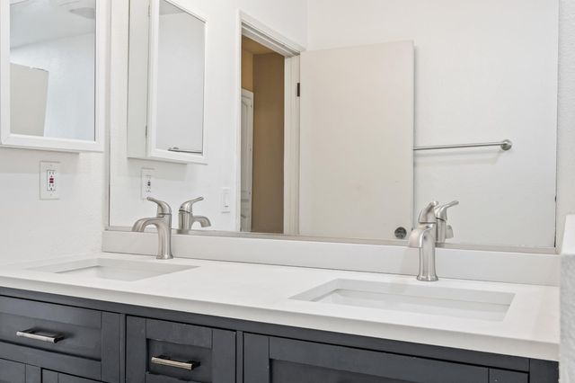 897 Greenfield Avenue, Hanford, CA 93230