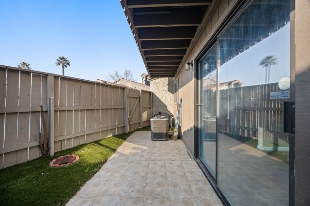 897 Greenfield Avenue, Hanford, CA 93230