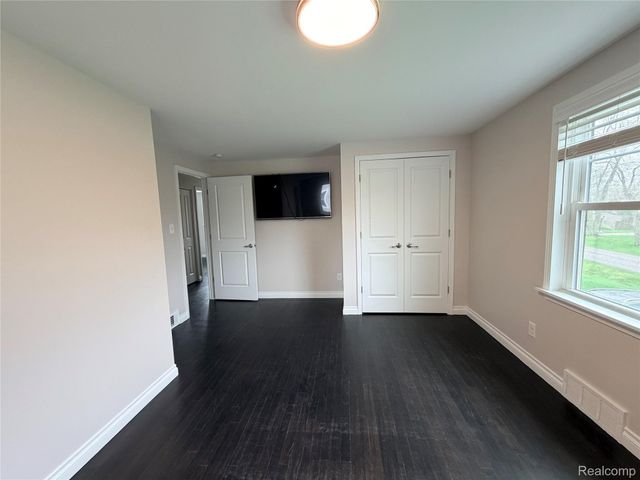 2790 LANERGAN Drive, Troy, MI 48084