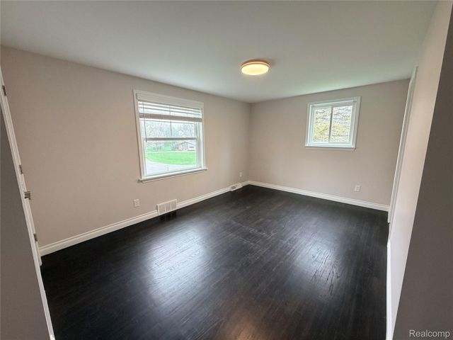 2790 LANERGAN Drive, Troy, MI 48084